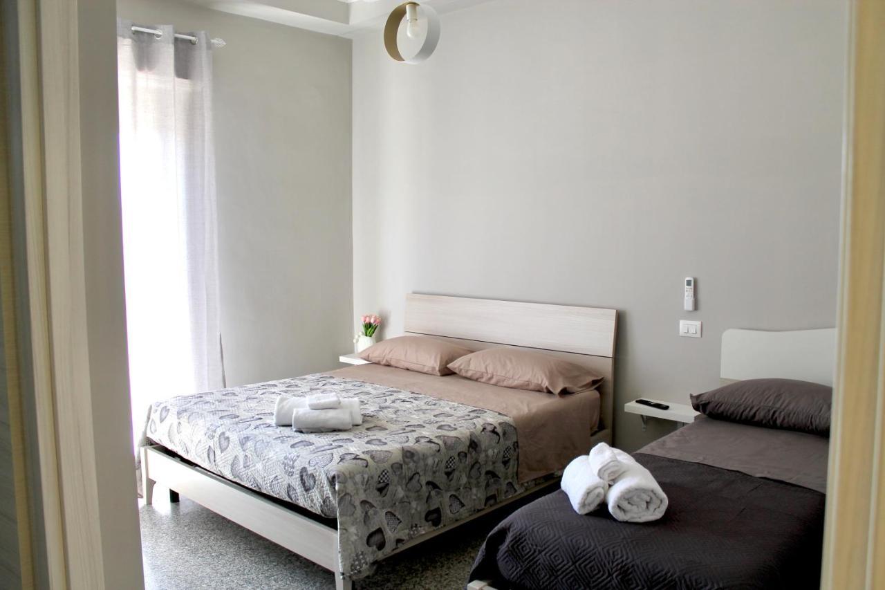 レッジョ・ディ・カラブリア Charm Airport Bed & Breakfast エクステリア 写真