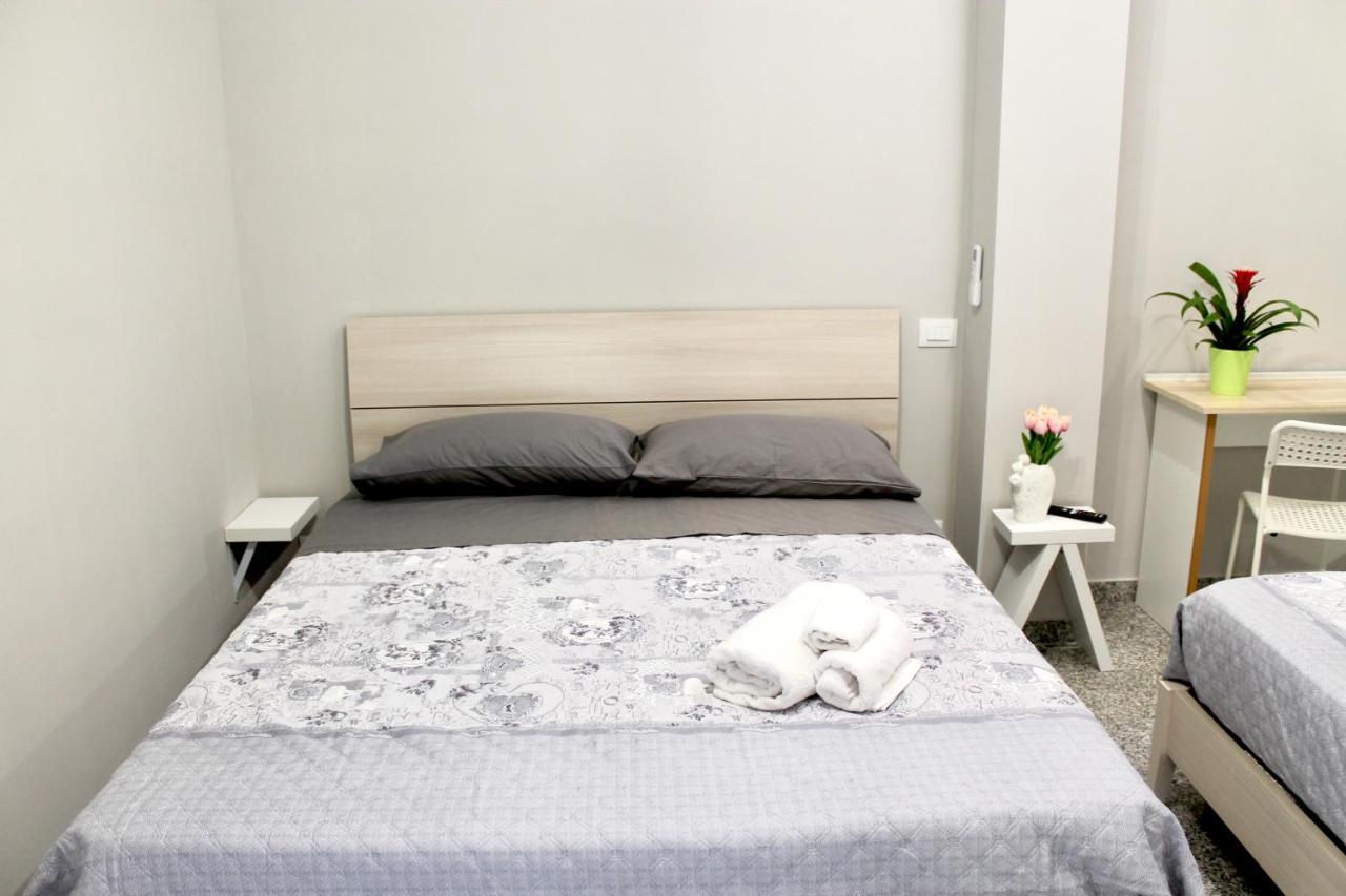 レッジョ・ディ・カラブリア Charm Airport Bed & Breakfast エクステリア 写真