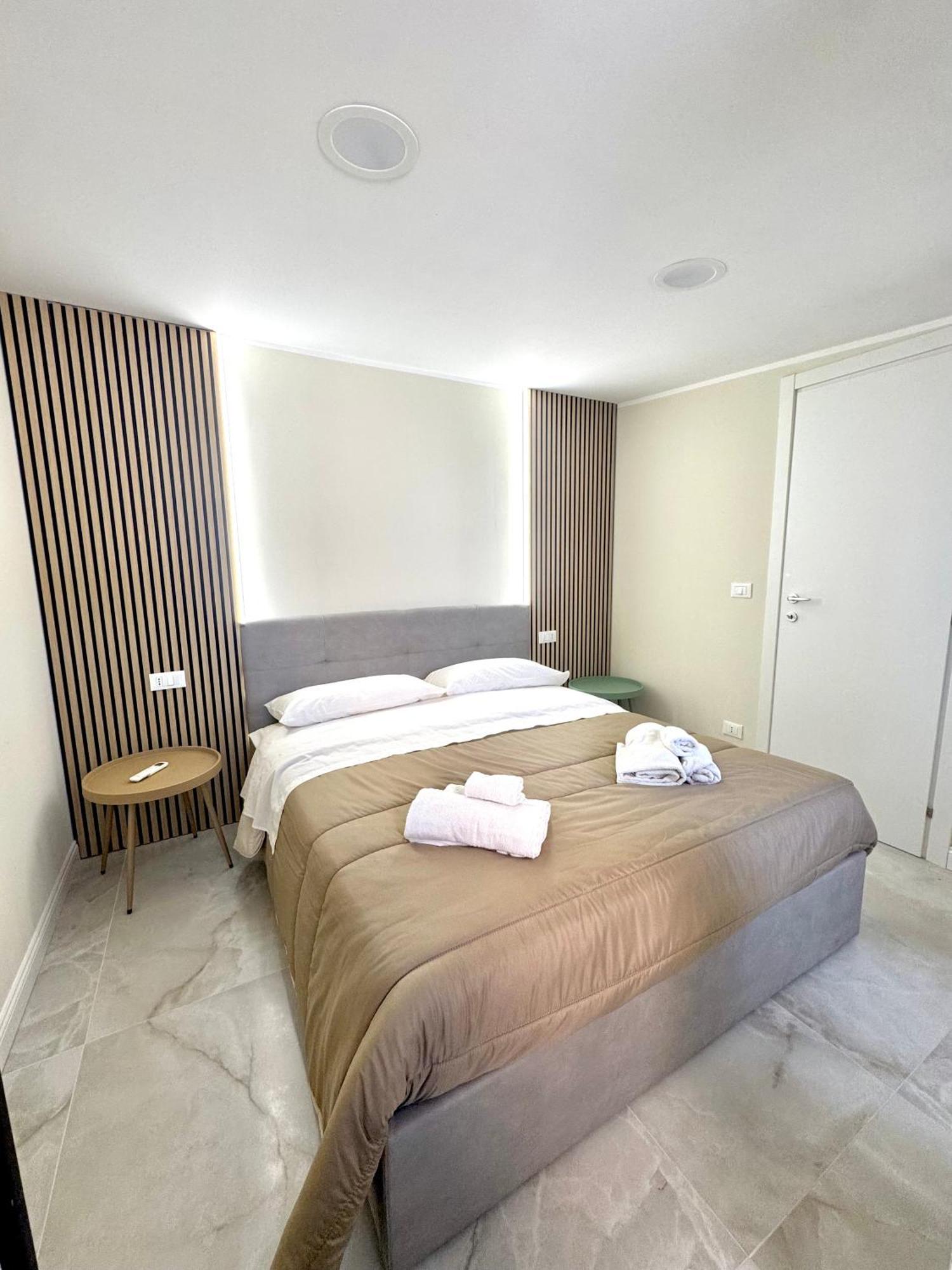 レッジョ・ディ・カラブリア Charm Airport Bed & Breakfast エクステリア 写真